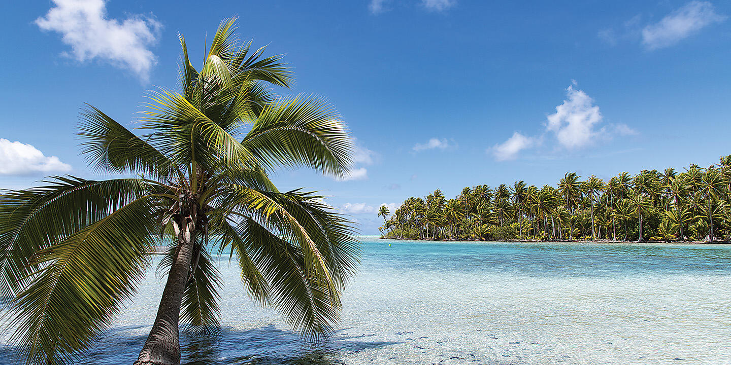 The archipelagos and ancestral cultures of the South Pacific The archipelagos and ancestral cultures of the South Pacific