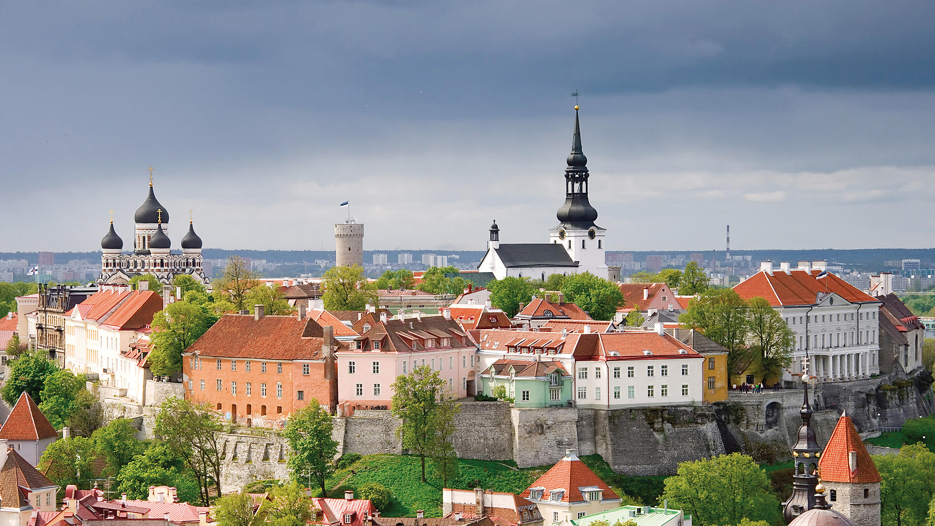 Islands and cities, from the North Sea to the Baltic