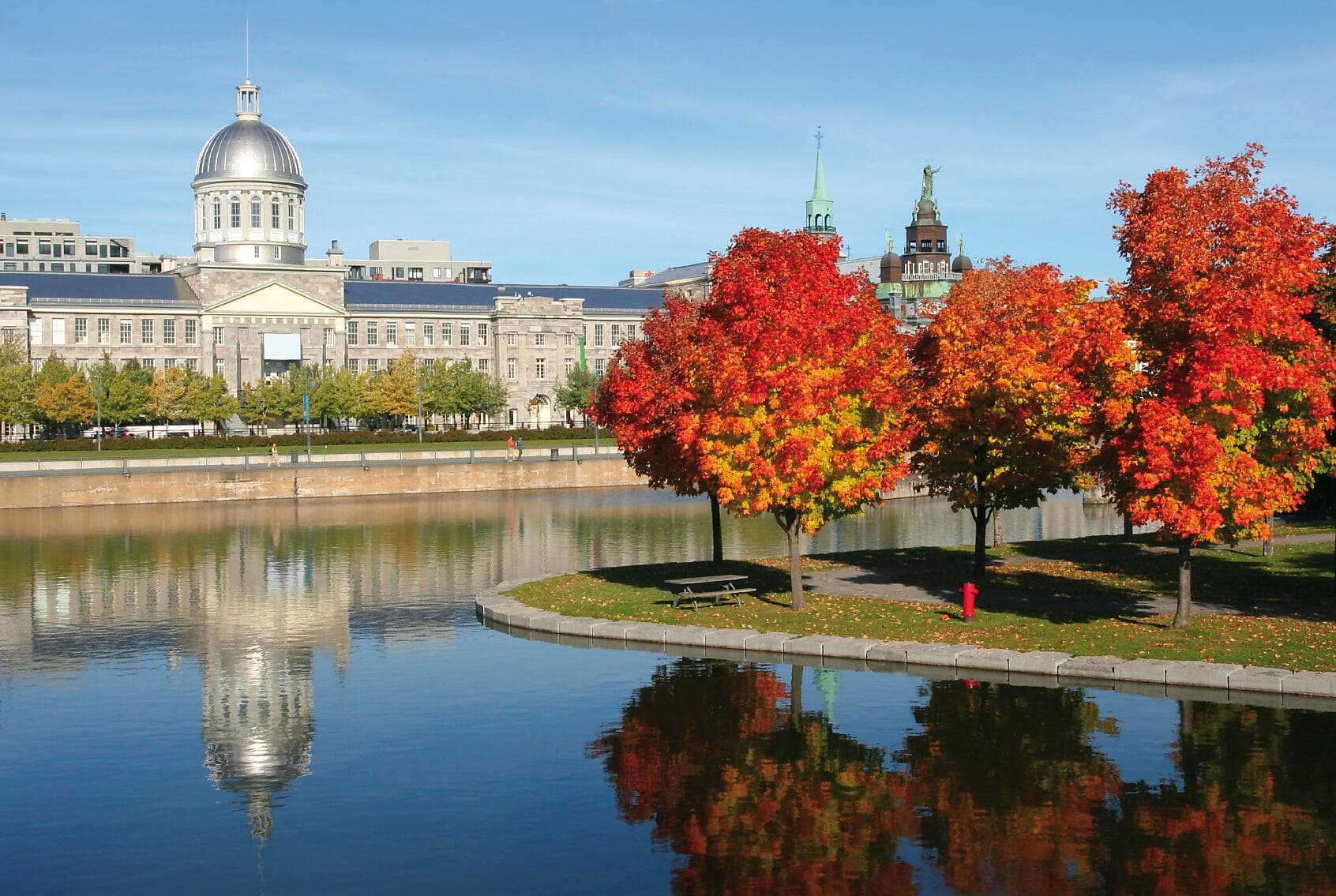 Fall Foliage on the St. Lawrence: Québec to the Canadian Maritimes – with Smithsonian Journeys ©Istockphoto