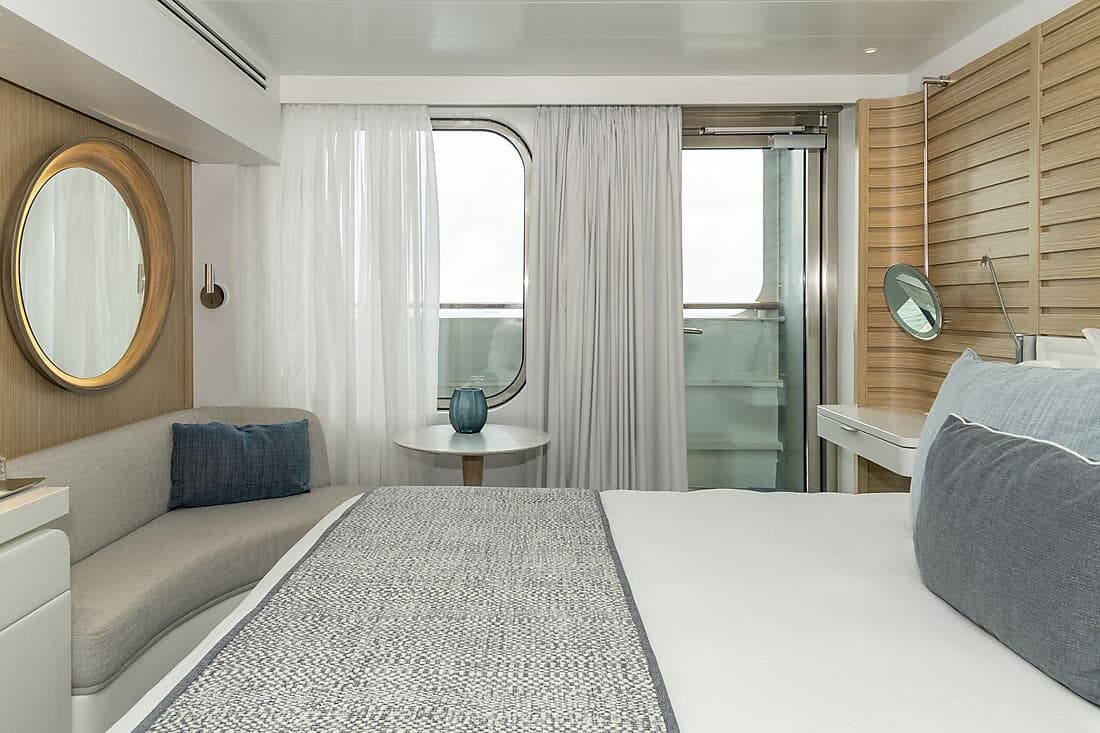Carousel cabins: Deluxe Stateroom
