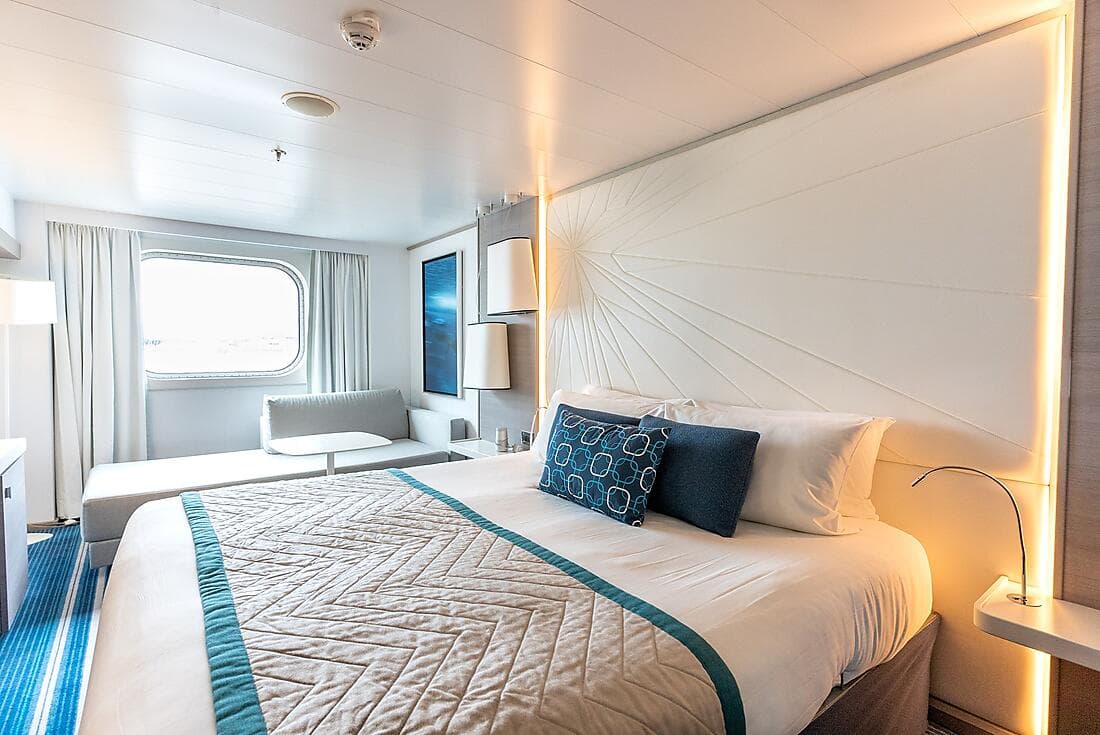 Carousel cabins: Superior Stateroom