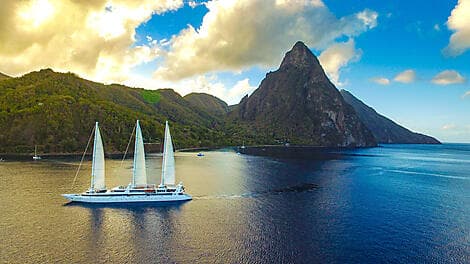 4 Mar 27 - Sailing along the Pitons