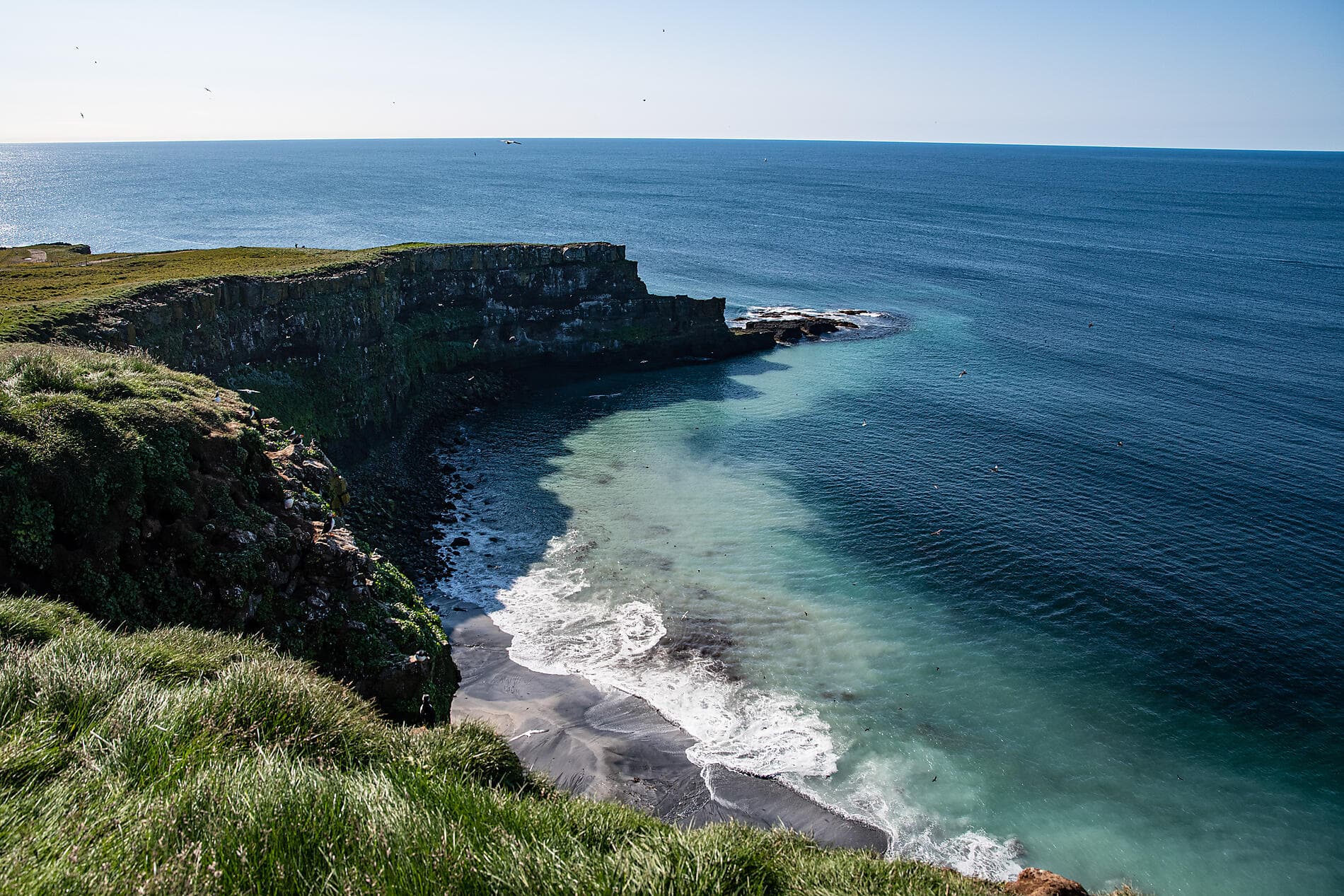 Icelandic nature and traditions 