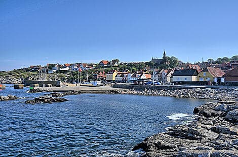 12 Jun 27 - Gudhjem, Bornholm