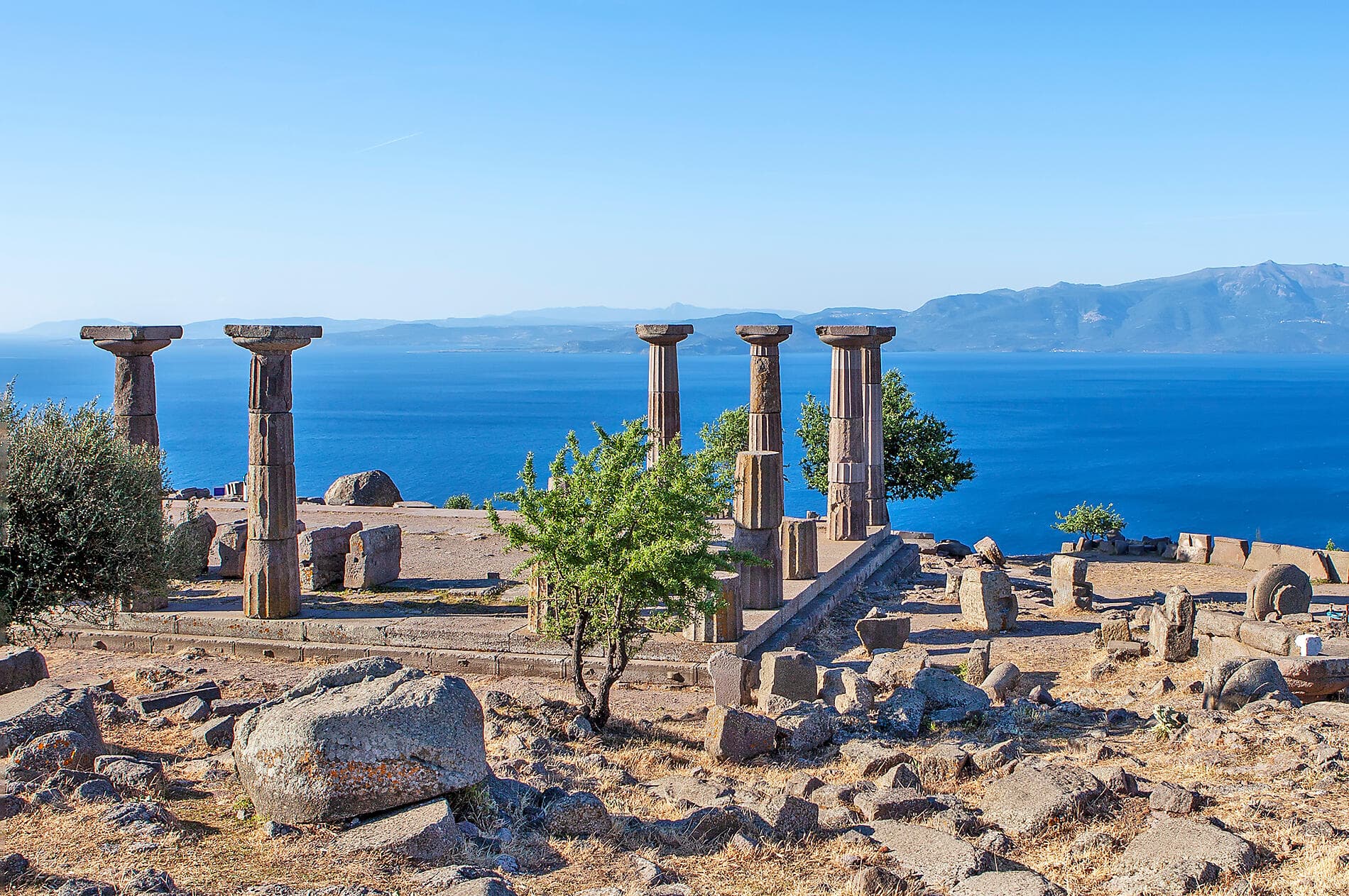 Cruising the Aegean: Turkey and the Greek Isles – with Smithsonian Journeys 
