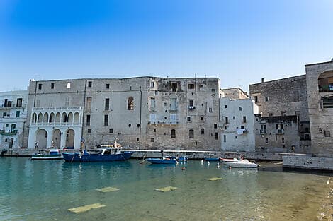 18 Aug 27 - Monopoli