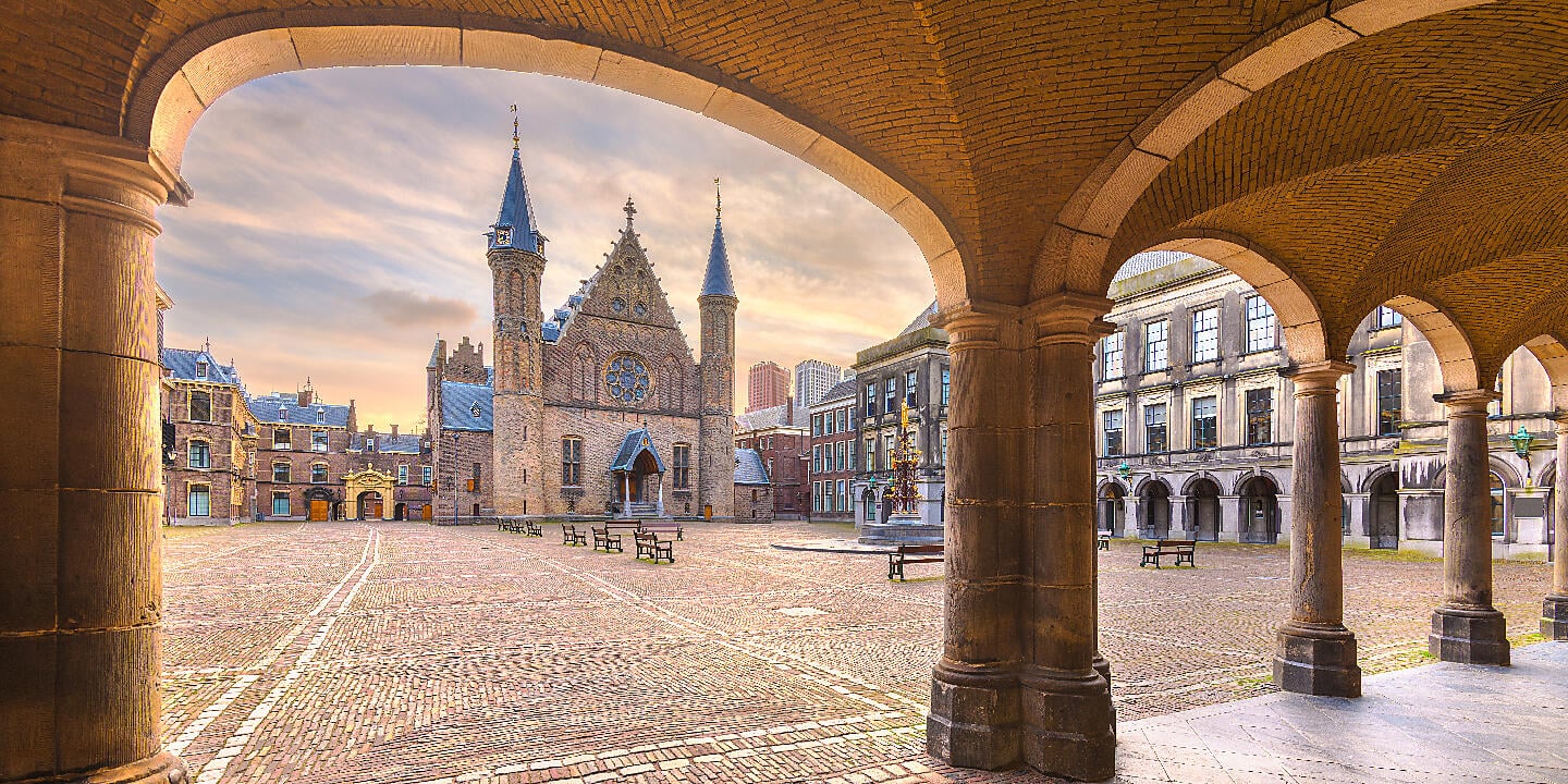 A World Affairs Voyage from Copenhagen to London