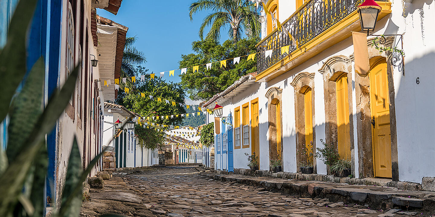 Emblematic South American shores and cities Emblematic South American shores and cities